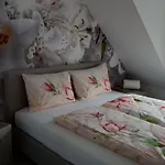 Gaestehaus - Cafe Frank Bed & Breakfast