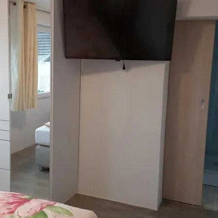 Gaestehaus - Cafe Frank Отель типа 