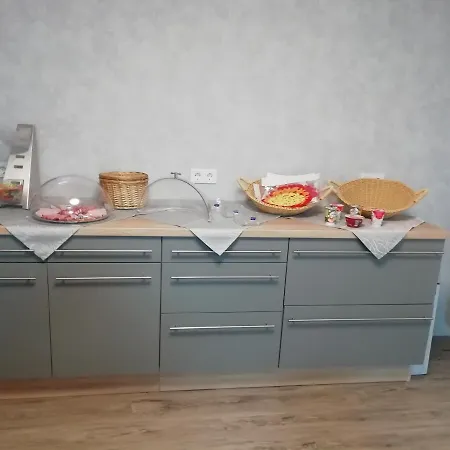 Gaestehaus - Cafe Frank 3*