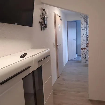 Gaestehaus - Cafe Frank 住宿加早餐酒店 Antweiler