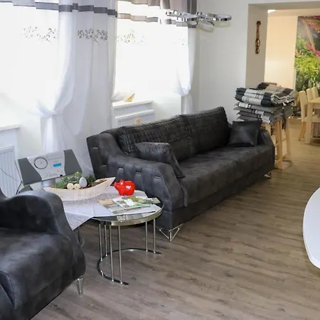 Gaestehaus - Cafe Frank Отель типа 