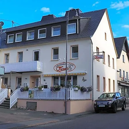 Gaestehaus - Cafe Frank Bed & Breakfast 3*