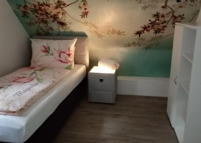 Bed & Breakfast Gaestehaus - Cafe Frank