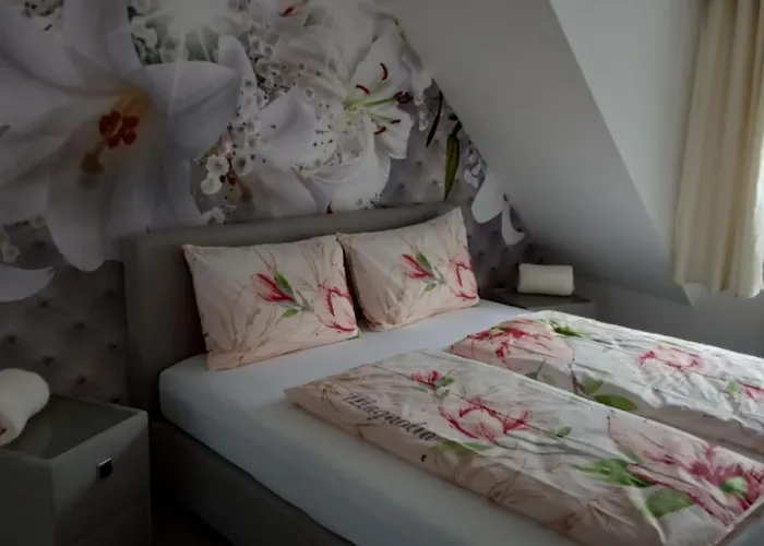 Gaestehaus - Cafe Frank Bed & Breakfast