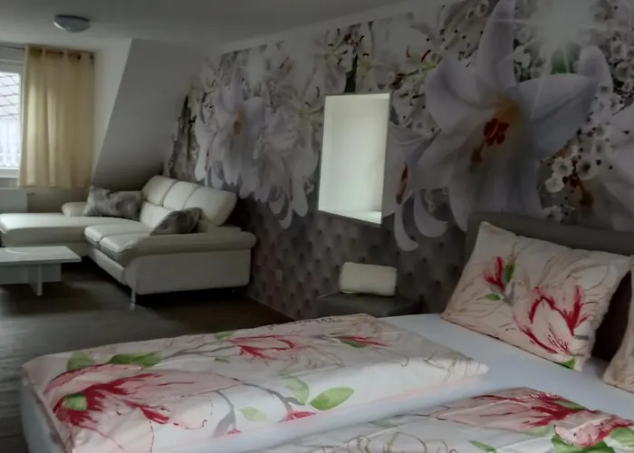 Bed & Breakfast Gaestehaus - Cafe Frank 3*