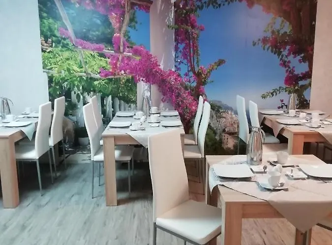 Bed & Breakfast Gaestehaus - Cafe Frank