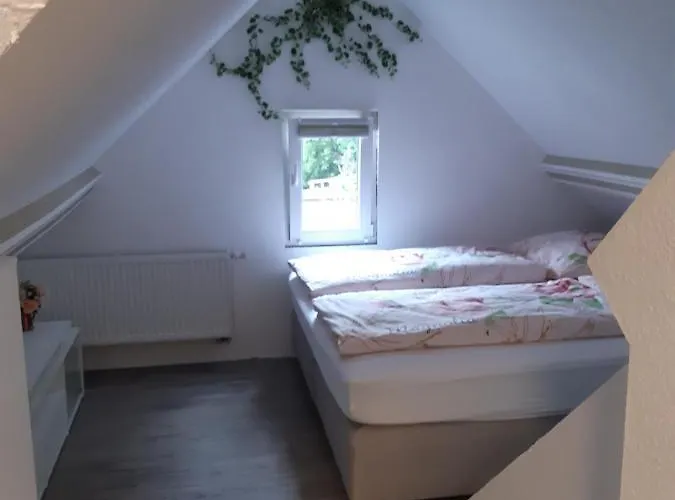 Bed & Breakfast Gaestehaus - Cafe Frank